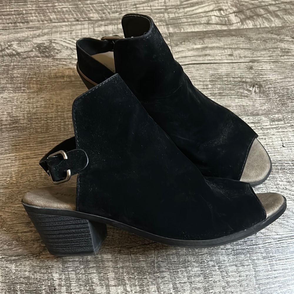 Women’s 7.5 Pierre Dumas Peep Toe Heel Slingback Strap